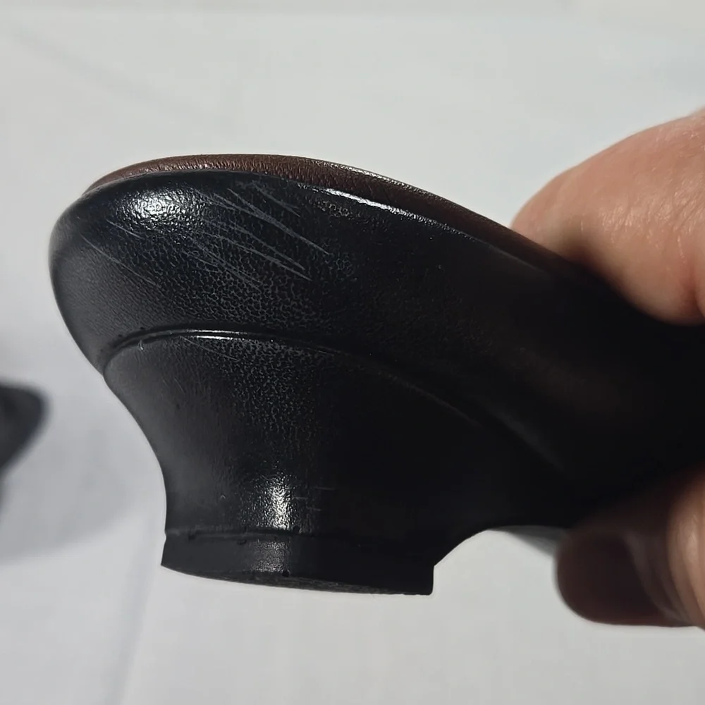Nurture Womens Sandals Heels Leather Sz 9 Black Heel Slip On Shoes